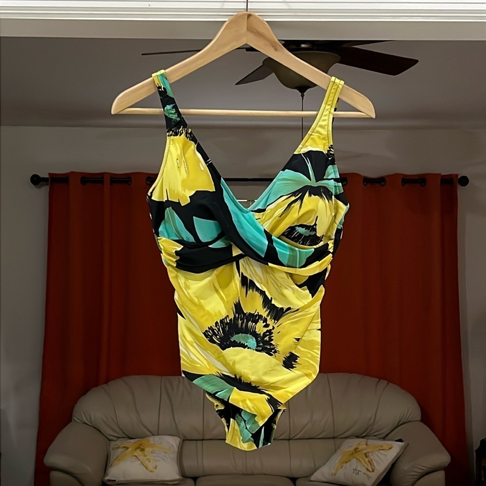 Diva by Rachel Pappo Women’s One-Piece Swimsuit Size 12